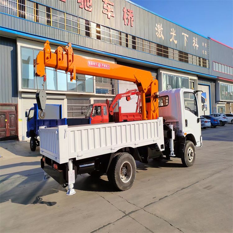 香港特别行政区三轮随车吊定制 农用改装机自备吊中瑞长期出售